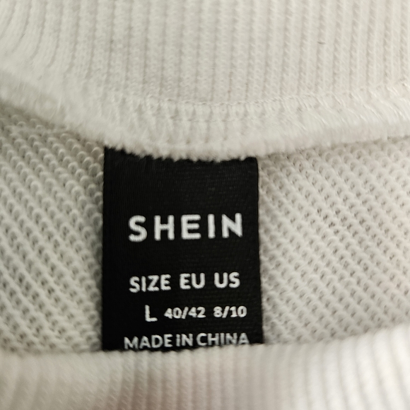 SHEIN Cream Cropped Sweatshirt - Picture 5 of 5